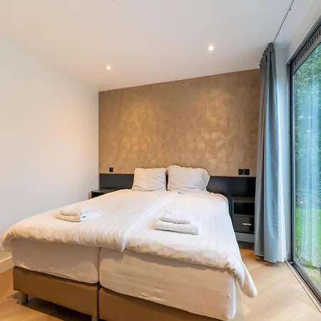 ホテル In Zevenhuizen With Roofed Swim Pool 3*